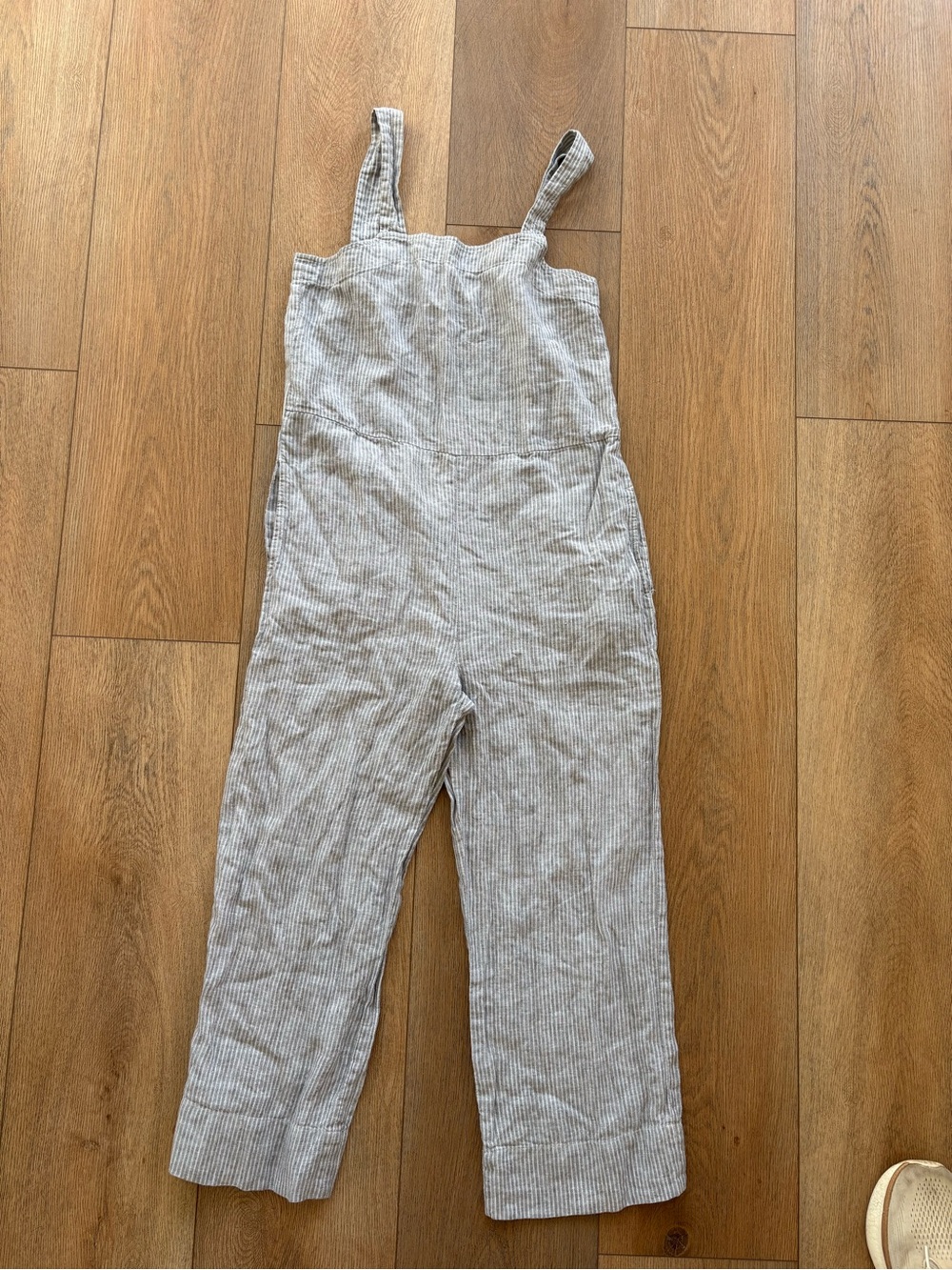 Everlane Striped Linen Women's romper- Light Gray